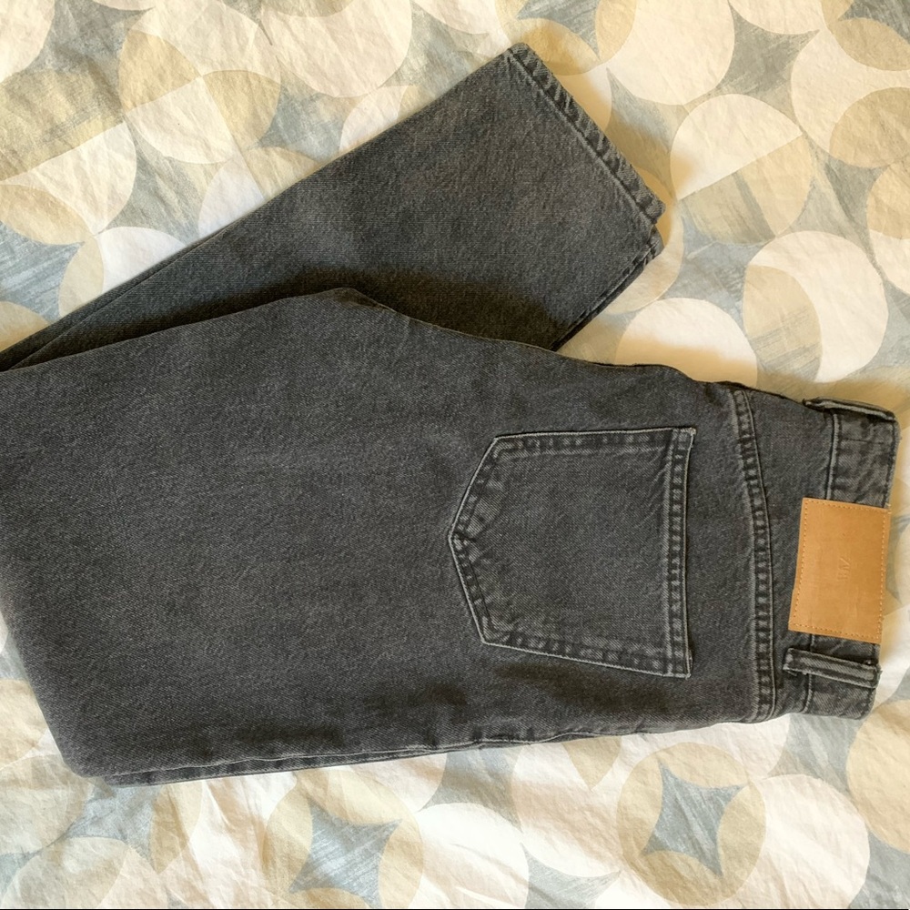 ZARA mom fit black jeans , size 4